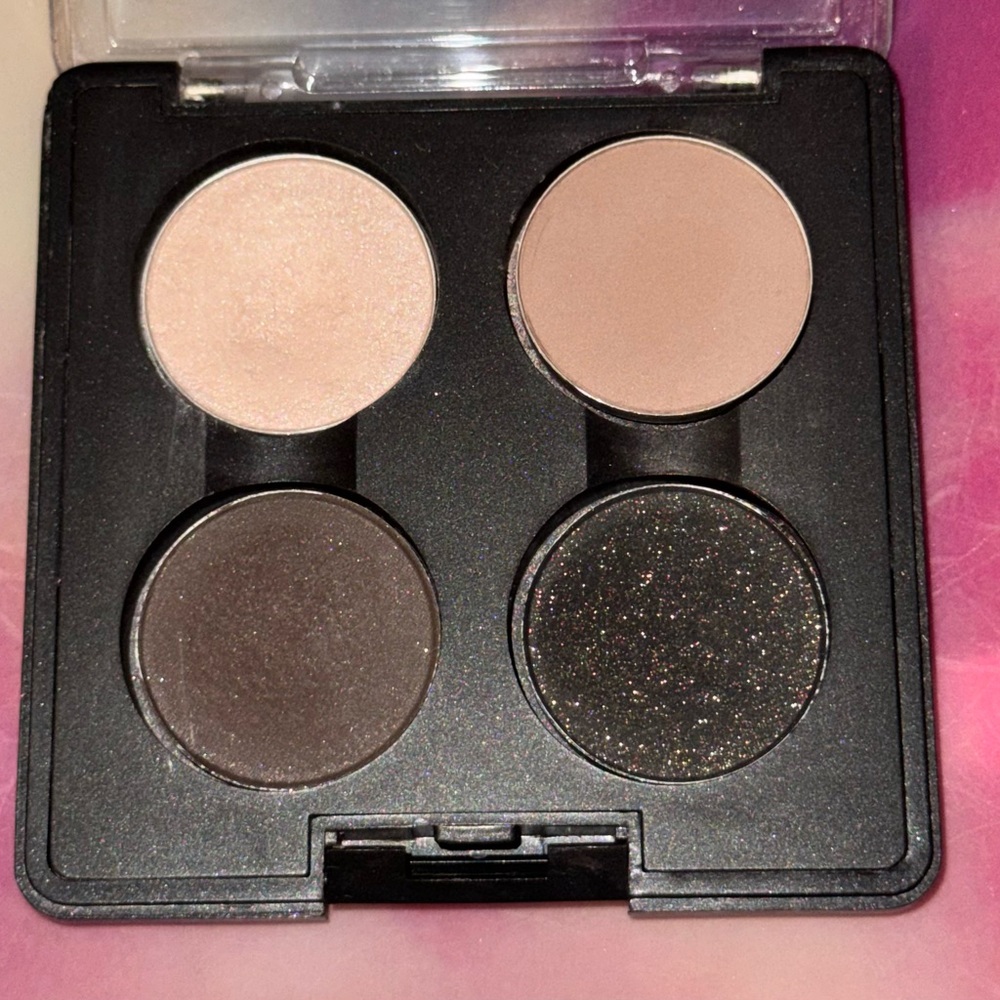 MAC Smoking Eyes Quad ~Limited Edition